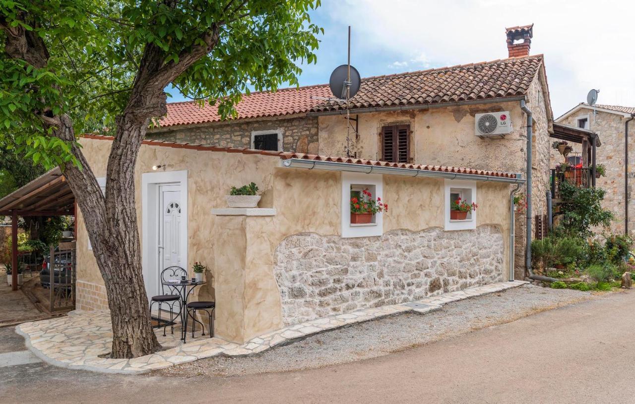 Studio Ivana Πόρετς Εξωτερικό φωτογραφία
